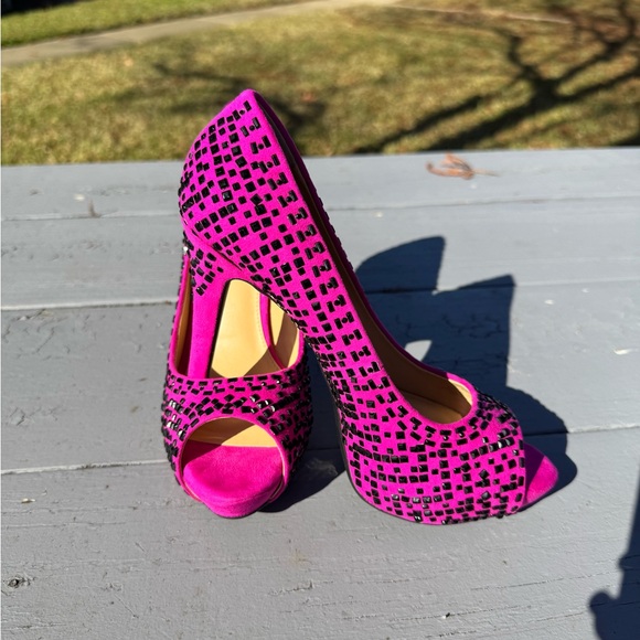 Gianni Bini Pink and Black Peep Toe Heels - Picture 7 of 11